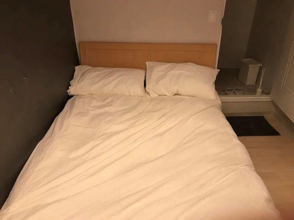 Chris Hostel Seoul Eksteriør billede